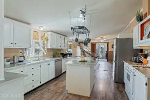 17602 W Waterman Ln, Marana, AZ 85653 - Photo 14