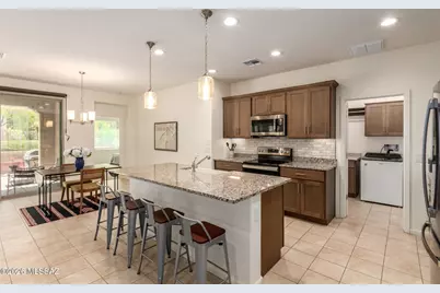1648 E Horned Lark Drive, Green Valley, AZ 85614 - Photo 8