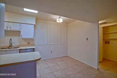 9420 E Speedway Boulevard #22, Tucson, AZ 85710 - Photo 8