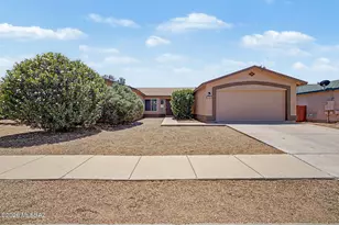 10008 E Moonstruck Way, Tucson, AZ 85747 - Photo 1