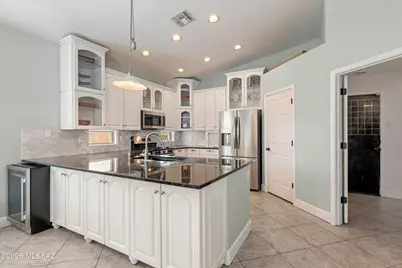 327 W Klinger Canyon Drive, Oro Valley, AZ 85755 - Photo 8