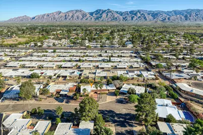 6861 E Hawthorne Circle, Tucson, AZ 85710 - Photo 38