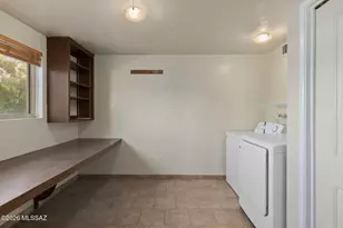 6861 E Hawthorne Cir, Tucson, AZ 85710 - Photo 18