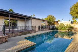 6861 E Hawthorne Cir, Tucson, AZ 85710 - Photo 4