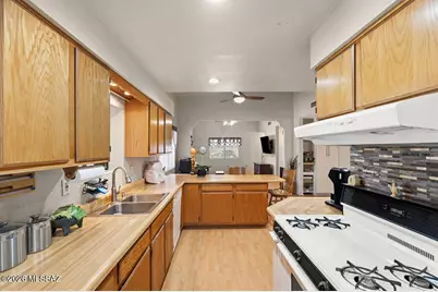 1202 W Riverview Boulevard, Tucson, AZ 85745 - Photo 32