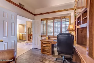 836 E Camino Diestro, Oro Valley, AZ 85704 - Photo 32