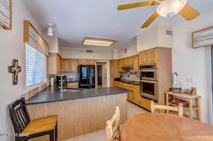 836 E Camino Diestro, Oro Valley, AZ 85704 - Photo 20