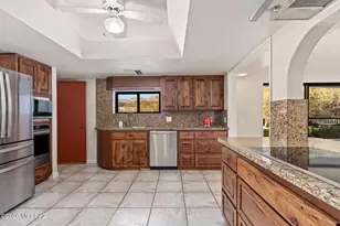 475 W Valoro Dr, Tucson, AZ 85737 - Photo 24