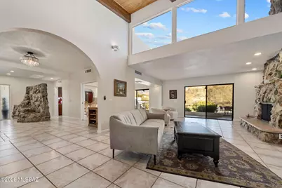 475 W Valoro Drive, Tucson, AZ 85737 - Photo 16