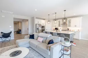 2269 W Azure Creek Loop, Oro Valley, AZ 85742 - Photo 10