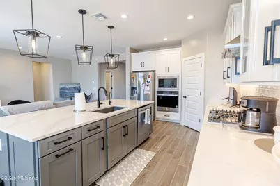 2269 W Azure Creek Loop, Oro Valley, AZ 85742 - Photo 8
