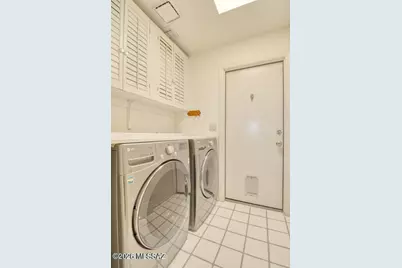 784 E Camino Diestro, Oro Valley, AZ 85704 - Photo 24