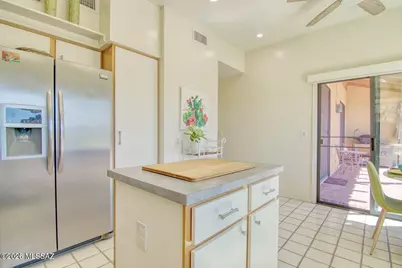 784 E Camino Diestro, Oro Valley, AZ 85704 - Photo 22