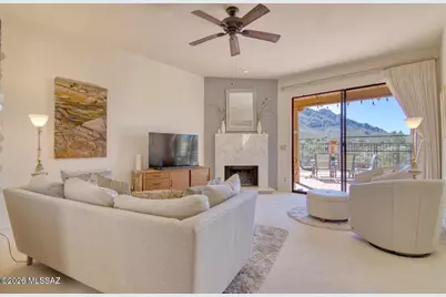784 E Camino Diestro, Oro Valley, AZ 85704 - Photo 10