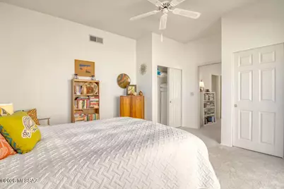 784 E Camino Diestro, Oro Valley, AZ 85704 - Photo 40