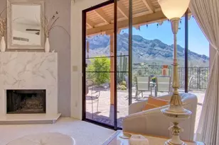 784 E Camino Diestro, Oro Valley, AZ 85704 - Photo 12