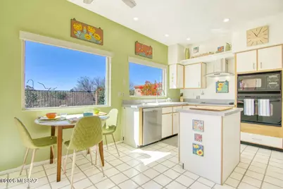 784 E Camino Diestro, Oro Valley, AZ 85704 - Photo 20