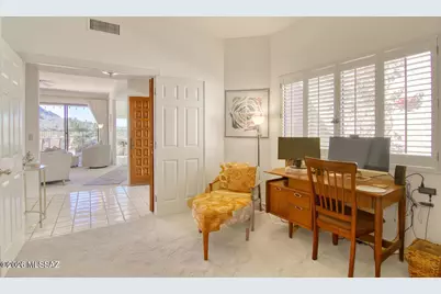 784 E Camino Diestro, Oro Valley, AZ 85704 - Photo 36