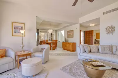 784 E Camino Diestro, Oro Valley, AZ 85704 - Photo 8