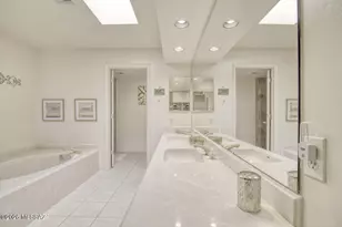 784 E Camino Diestro, Oro Valley, AZ 85704 - Photo 32