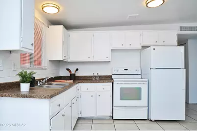 3663 E Ellington Place, Tucson, AZ 85713 - Photo 8