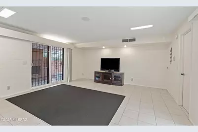 1047 E Hedrick Drive, Tucson, AZ 85719 - Photo 8