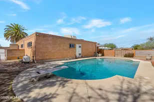 1047 E Hedrick Dr, Tucson, AZ 85719 - Photo 34