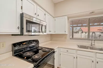 11830 N Gray Eagle Avenue, Oro Valley, AZ 85737 - Photo 12