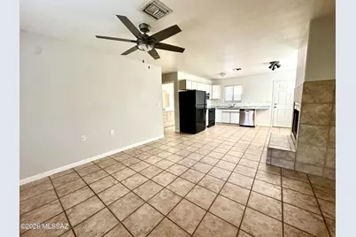 1370 N Sycamore Boulevard, Tucson, AZ 85712 - Photo 2