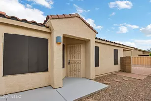 7898 W Sacramento Hill Dr, Tucson, AZ 85743 - Photo 2