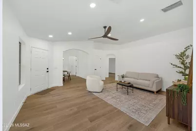 7898 W Sacramento Hill Drive, Tucson, AZ 85743 - Photo 6