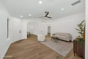 7898 W Sacramento Hill Dr, Tucson, AZ 85743 - Photo 6