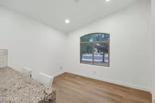 7898 W Sacramento Hill Dr, Tucson, AZ 85743 - Photo 14