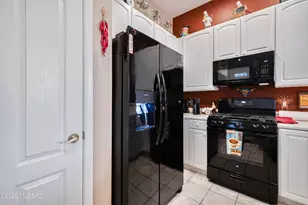 271 W Continental Vista Pl, Green Valley, AZ 85614 - Photo 16