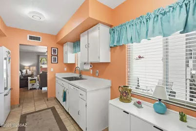 355 N Calle Del Chancero, Green Valley, AZ 85614 - Photo 14