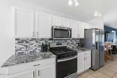 9092 N Sweet Acacia Place, Tucson, AZ 85742 - Photo 10