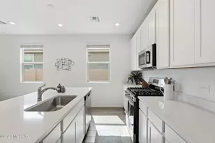 693 W Calle Las Varitas, Sahuarita, AZ 85629 - Photo 12