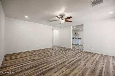 7850 E Bellevue Street, Tucson, AZ 85715 - Photo 8