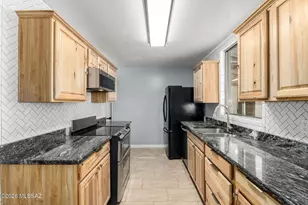 4121 E Valentine Pl, Tucson, AZ 85711 - Photo 10