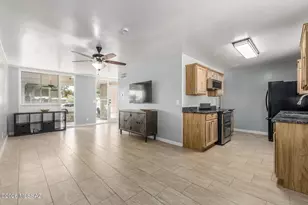 4121 E Valentine Pl, Tucson, AZ 85711 - Photo 10