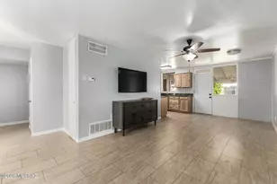 4121 E Valentine Pl, Tucson, AZ 85711 - Photo 8