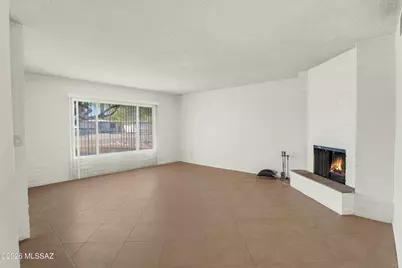 9761 E Cinder Court, Tucson, AZ 85748 - Photo 4