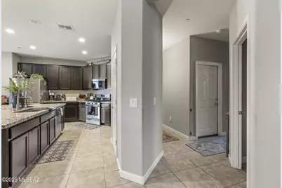 13204 W Tiger Aloe Place, Tucson, AZ 85743 - Photo 16