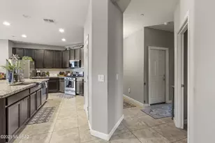 13204 W Tiger Aloe Pl, Tucson, AZ 85743 - Photo 16