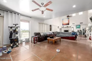 9724 N Carolanne Dr, Tucson, AZ 85742 - Photo 10