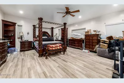 9724 N Carolanne Drive, Tucson, AZ 85742 - Photo 14