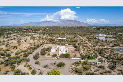 9724 N Carolanne Drive, Tucson, AZ 85742 - Photo 26