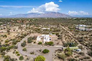 9724 N Carolanne Dr, Tucson, AZ 85742 - Photo 26