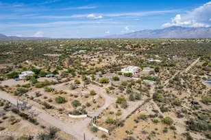 9724 N Carolanne Dr, Tucson, AZ 85742 - Photo 32