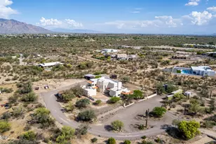 9724 N Carolanne Dr, Tucson, AZ 85742 - Photo 34